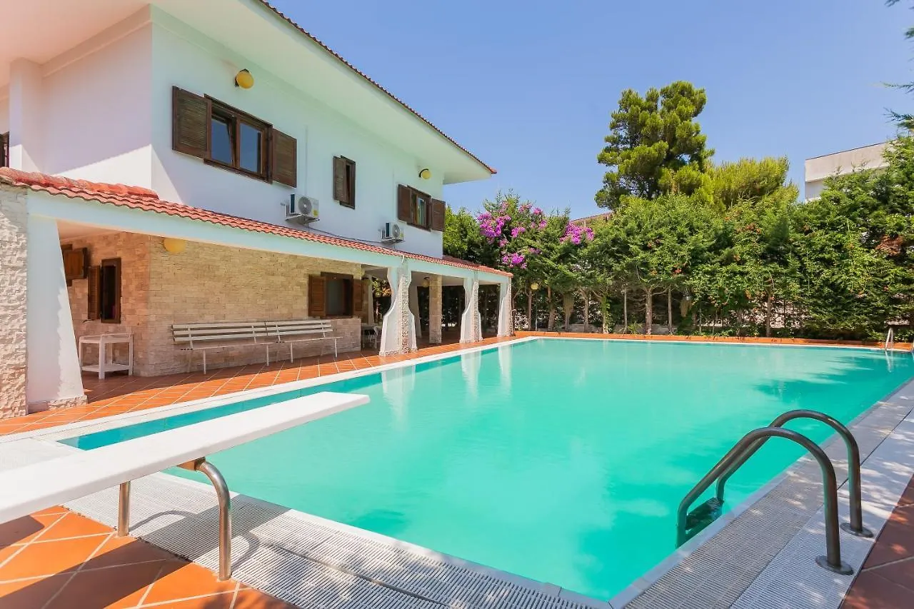 B&B Ville Giapponesi Con Piscina E Spiaggia Privata location