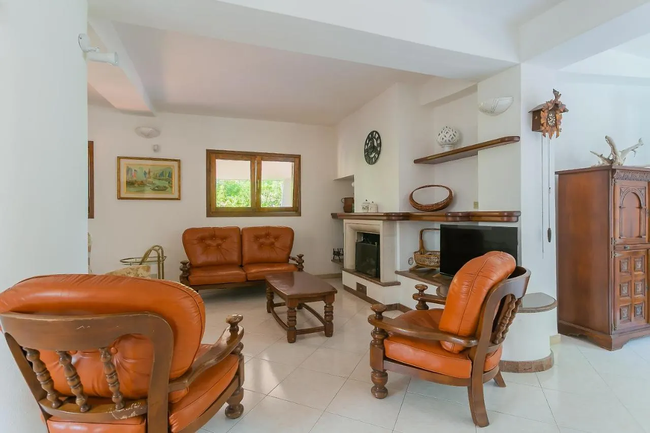 Homestay B&B Ville Giapponesi Con Piscina E Spiaggia Privata Giovinazzo Italy