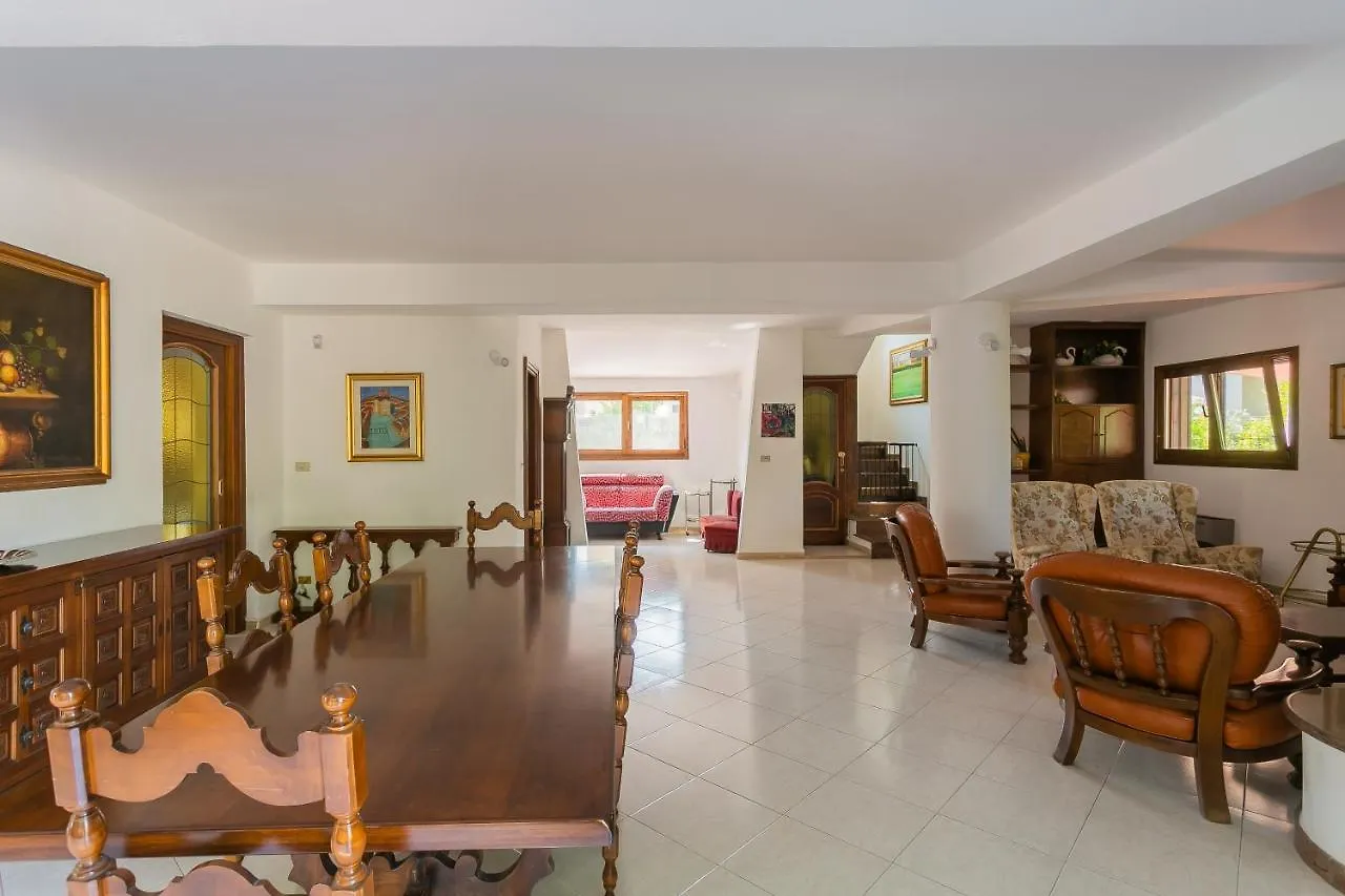 Homestay B&B Ville Giapponesi Con Piscina E Spiaggia Privata Giovinazzo