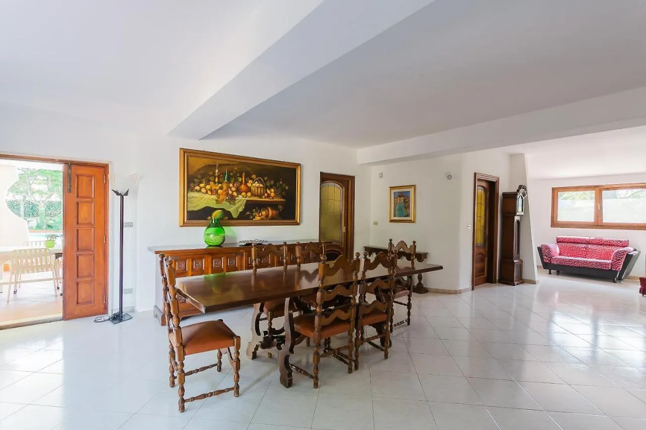 Homestay B&B Ville Giapponesi Con Piscina E Spiaggia Privata Giovinazzo