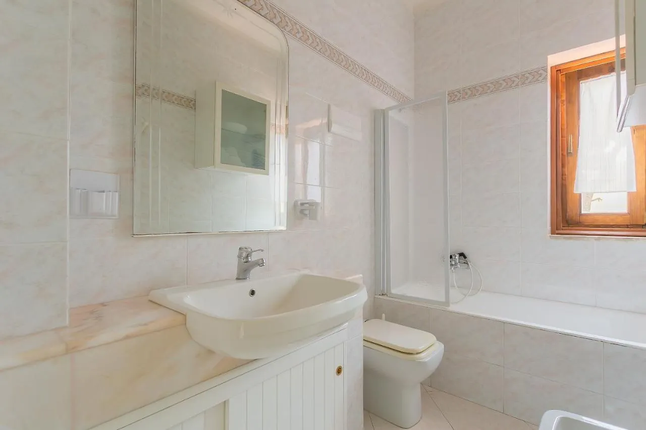B&B Ville Giapponesi Con Piscina E Spiaggia Privata Giovinazzo