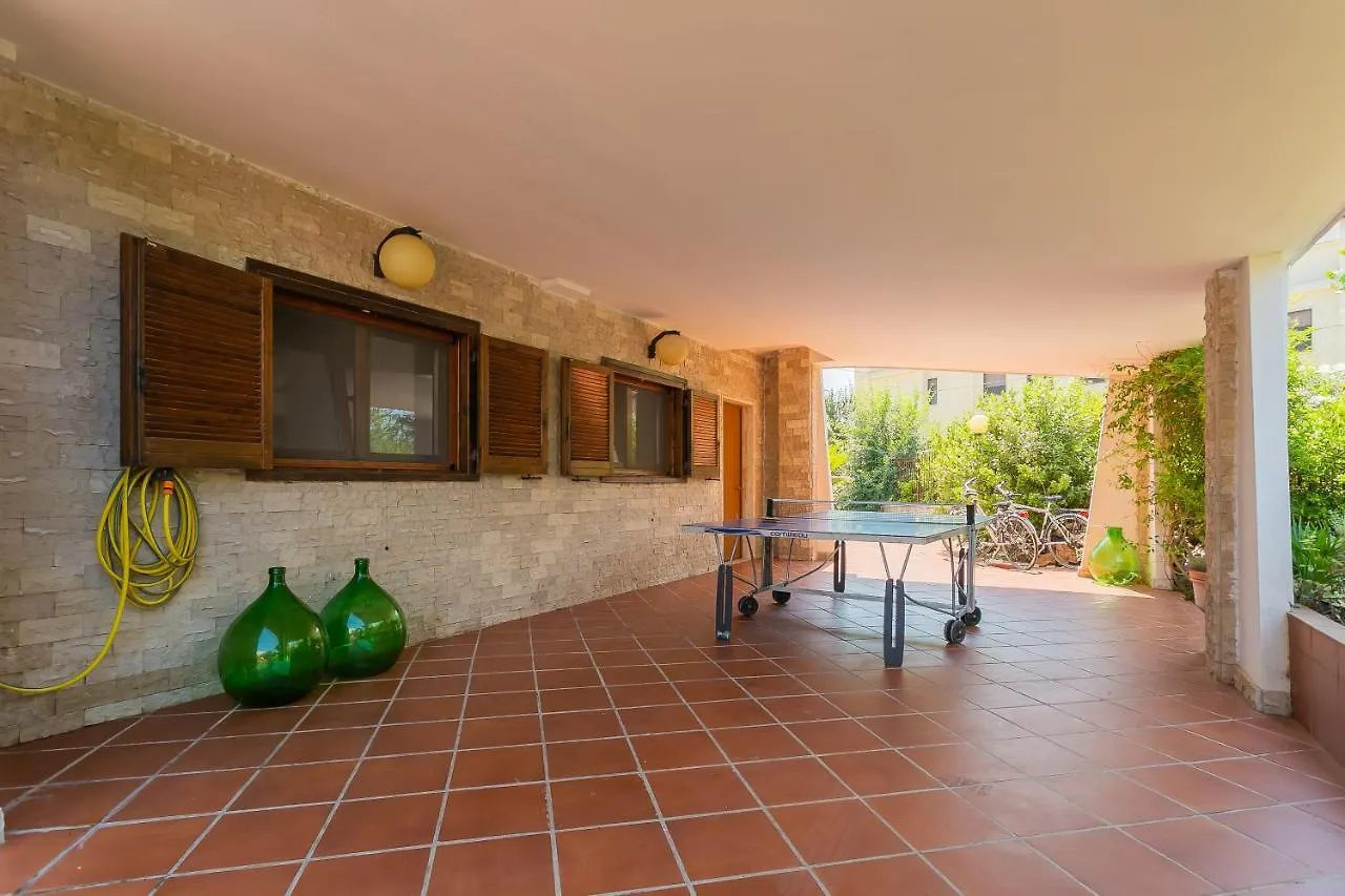 Homestay B&B Ville Giapponesi Con Piscina E Spiaggia Privata Giovinazzo Italy