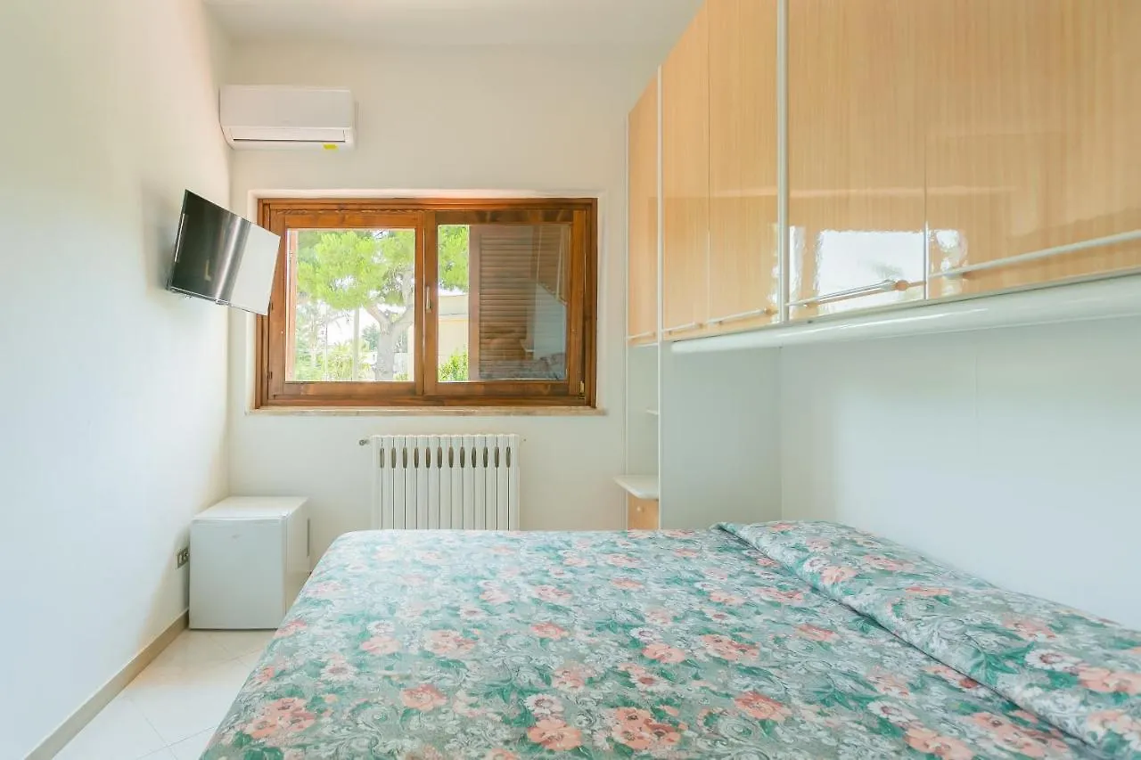 B&B Ville Giapponesi Con Piscina E Spiaggia Privata Giovinazzo Homestay